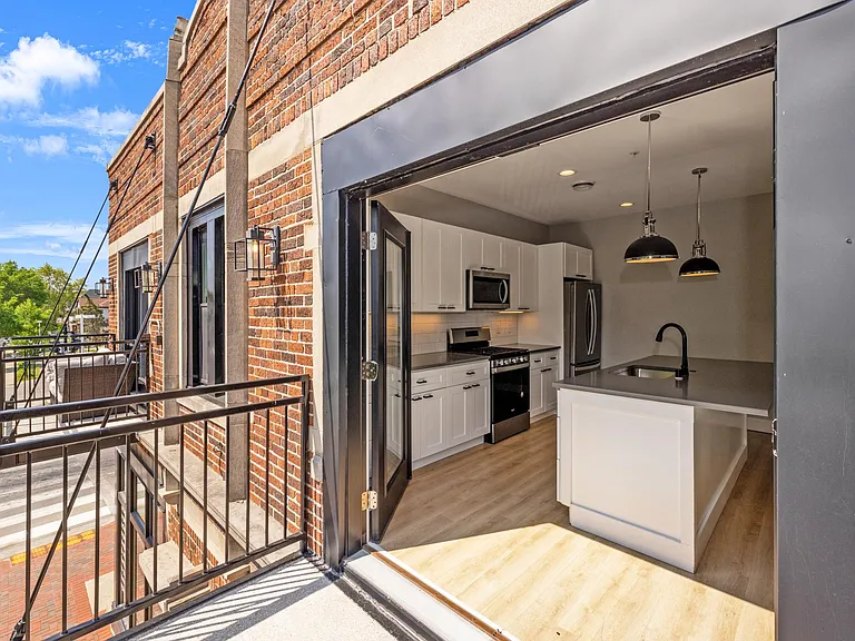 4003 N Downer Ave #B — Photo 26