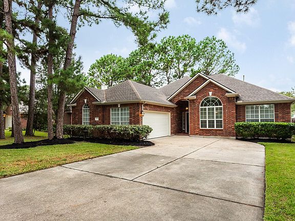 2nd image of 18511 Bluewater Cove Dr