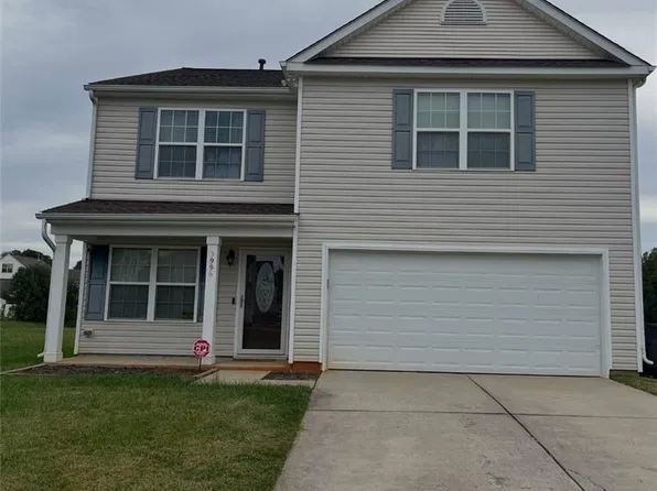 3996 Foliage Dr, Winston Salem, NC 27101