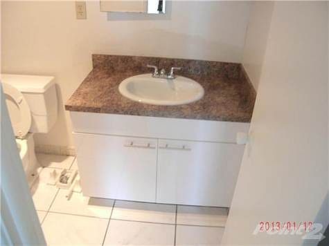 5th image of 952 NE 199th St #4J