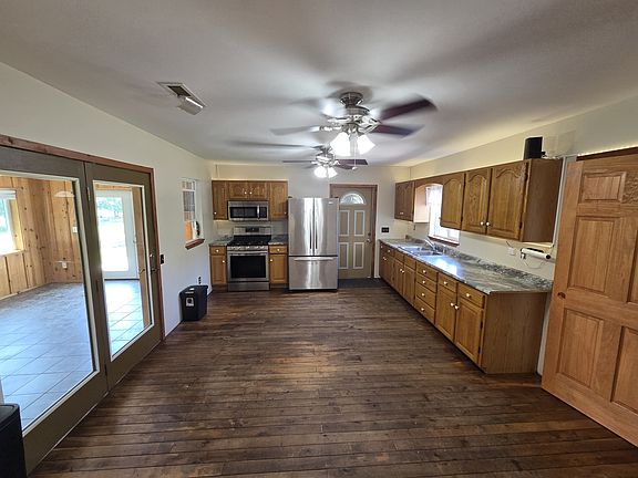 4th image of 6632 Cedar Creek Rd