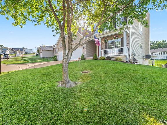3rd image of 1339 Durham Dr