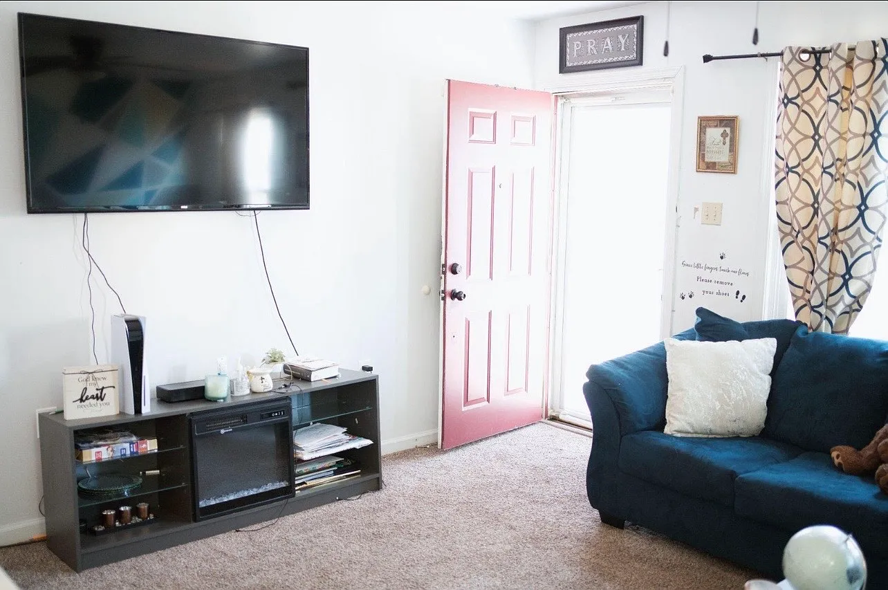 3 bed, 1152 sqft, $2,700 — Photo 1