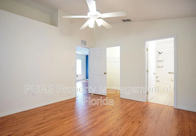 3936 NE 21st Ln — Photo 10