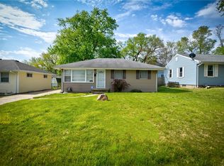 2407 E Wood St, Decatur, IL 62521