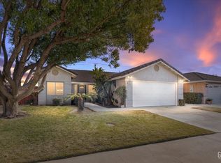 3216 Chuckwagon St, Bakersfield, CA 93312