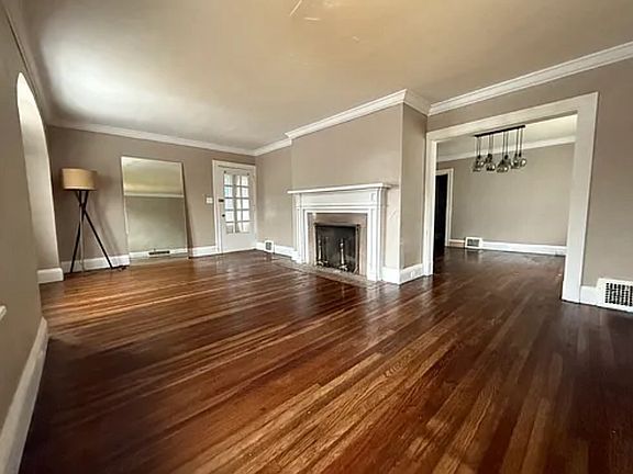 2nd image of 3524 Daleford Rd #1