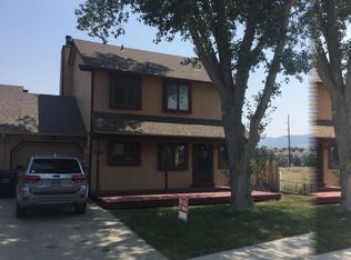3341 Chuckwagon Rd, Casper, WY 82604