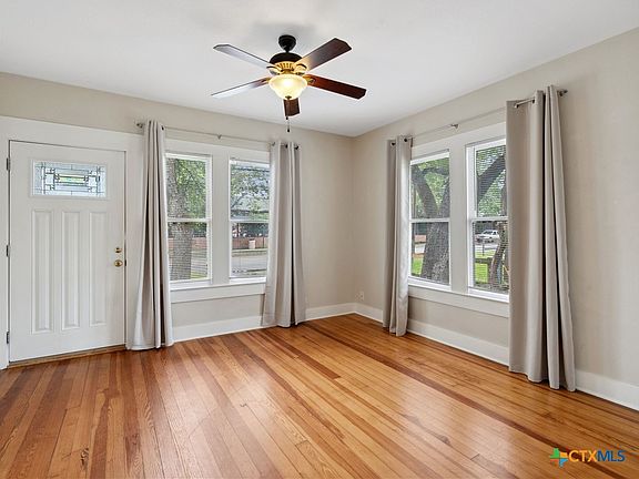 4th image of 639 S Union Ave
