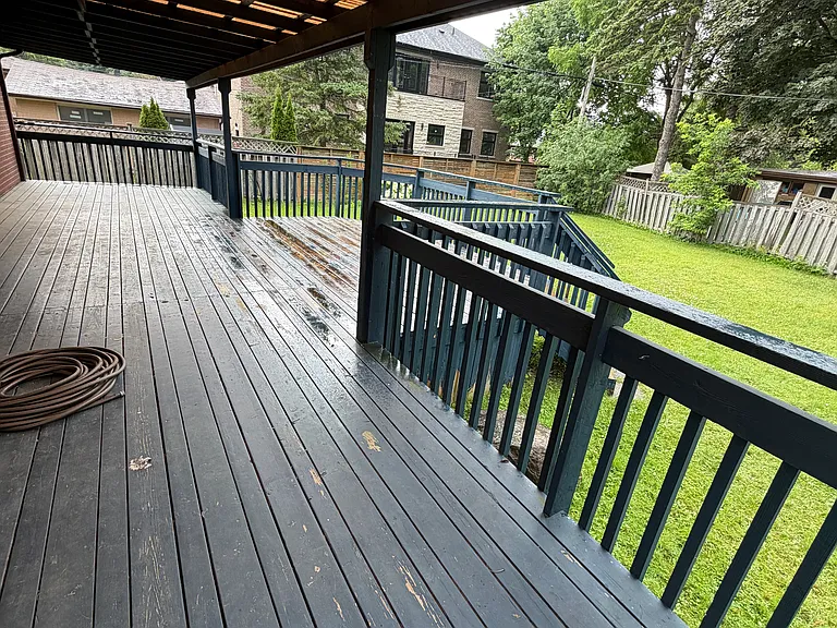 Knowles Cres — Photo 2