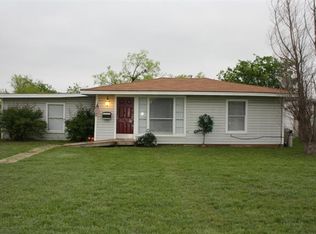904 8th St, Brownwood, TX 76801