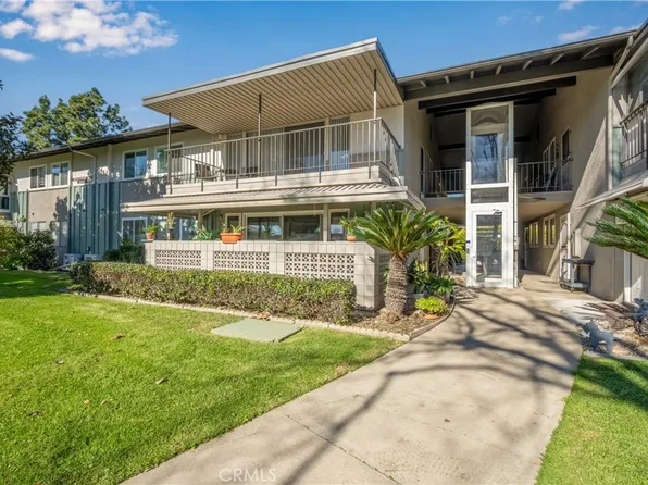 1981 McKinney Way #15-14K, Seal Beach, CA 90740