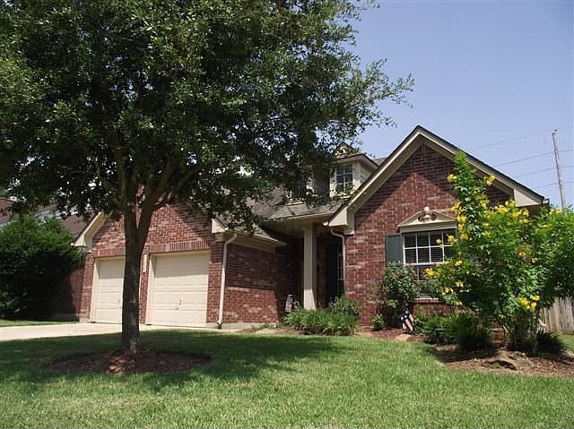 2nd image of 15422 Chestnut Falls Dr