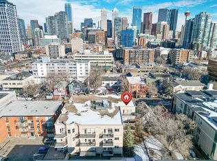 323 N 18th Ave SW #401, Calgary, AB T2S 0C4