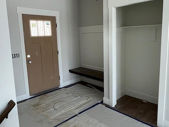 2nd image of 8976 Courtland Hills Ct NE