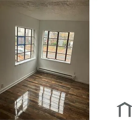 2241 Emerson Ave — Photo 4