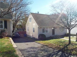 86 Dayton Rd, Bridgeport, CT 06606