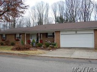 Ashwood Dr, Vienna, WV 26105