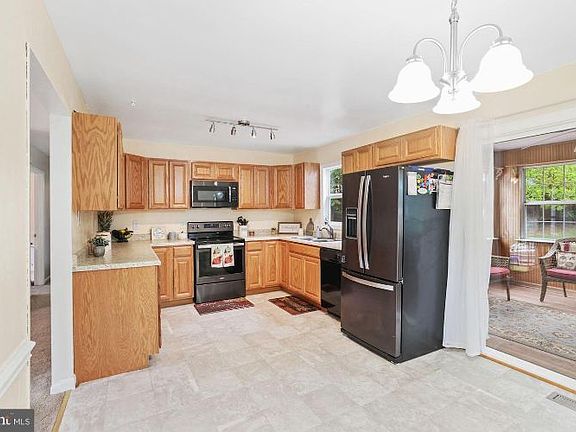 3rd image of 5300 Macwood Dr