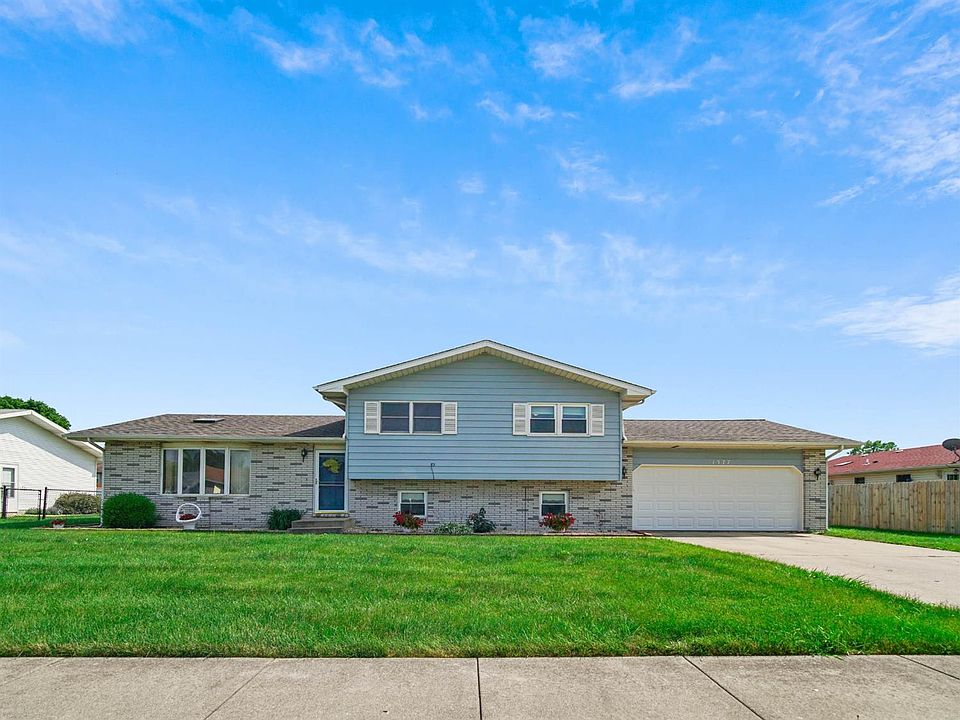 1st image of 1377 W 75th Pl