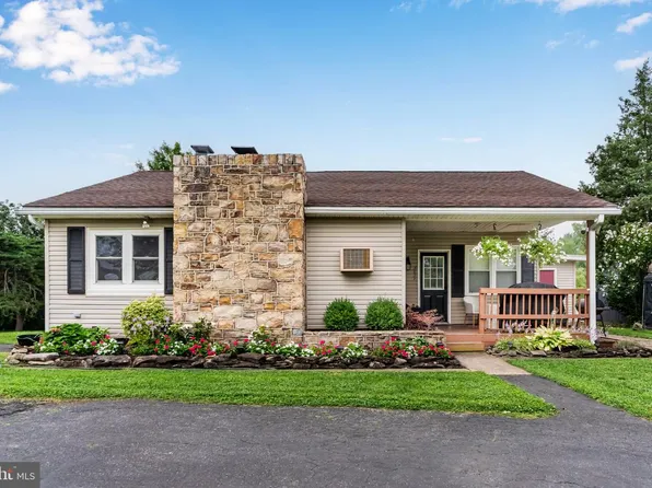 3037 Spring Rd, Carlisle, PA 17013