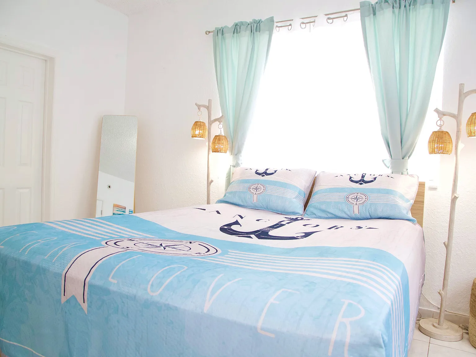 Studio, 480 sqft, $1,899 — Photo 2