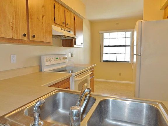5th image of 493 Tallwood St #104