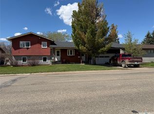 402 9th Ave, Rosthern, SK S0K3R0