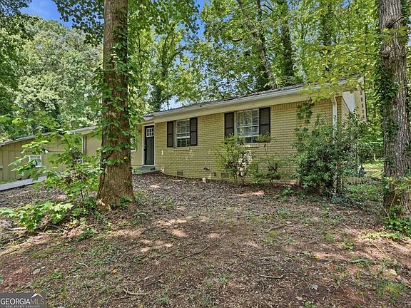 3rd image of 4448 Malibu Dr