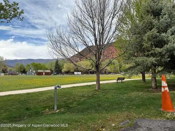 1440 Summerville Aly, Glenwood Springs, CO 81601