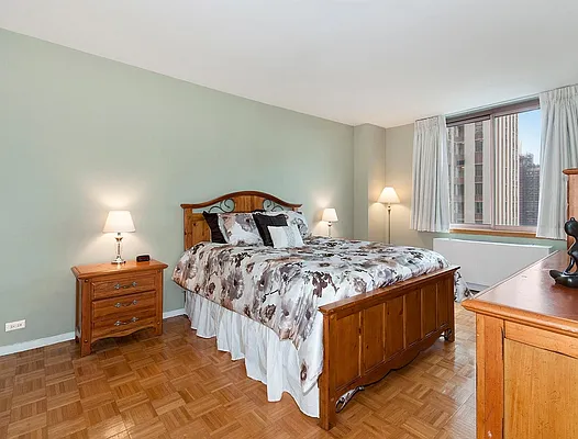 Rented by Douglas Elliman | media 21