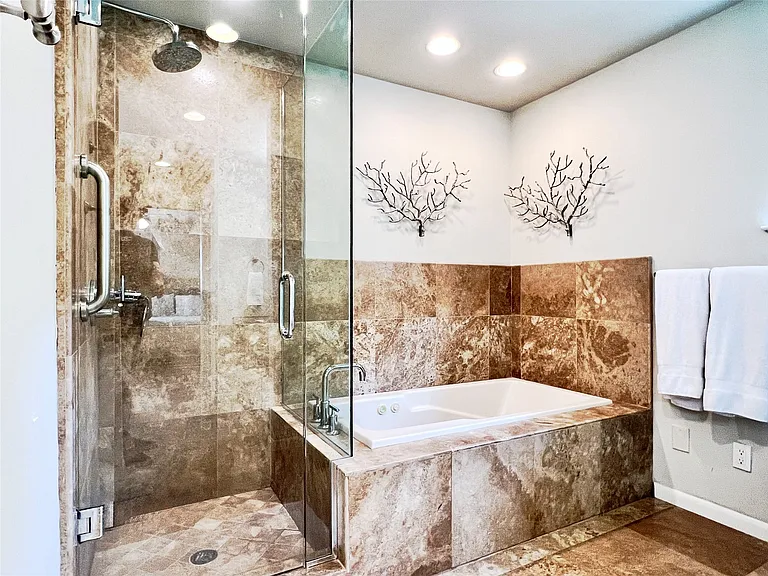 3421 Dartmoor Dr — Photo 13