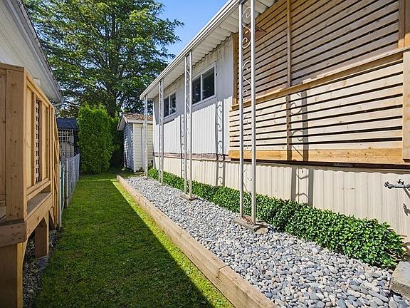 2nd image of 15875 20th Ave #5