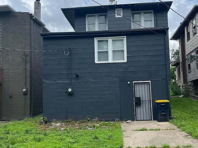 3717 Indiana Ave — Photo 17