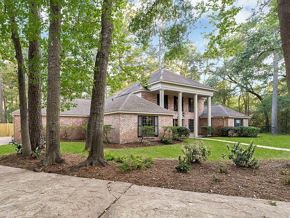 3rd image of 2810 Kings Forest Dr