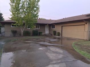 1904 W Fountain Way, Fresno, CA 93705