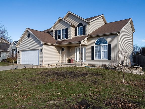 4th image of 1504 Estate Dr