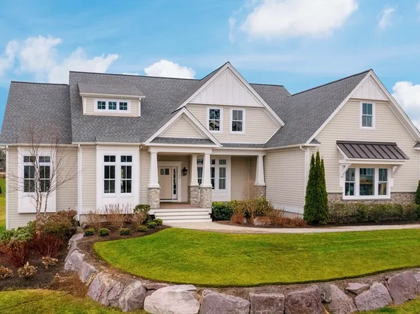 3-3B Johnnies Way, Rehoboth, MA 02769