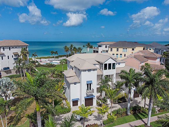 3rd image of 205 Barefoot Beach Blvd