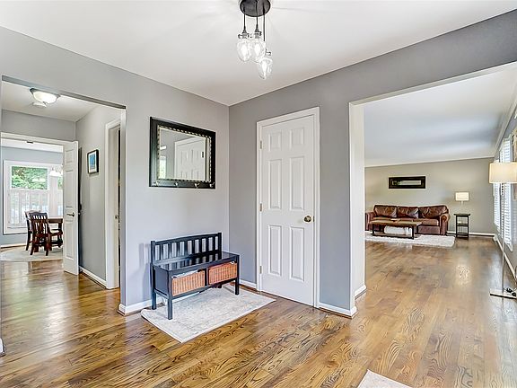 5th image of 5830 Lengwood Dr