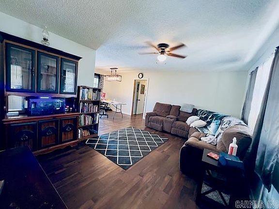 3rd image of 132 Bowling Ln