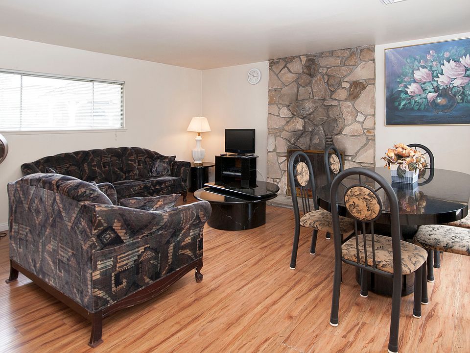 1st image of 1631 W Randall Way