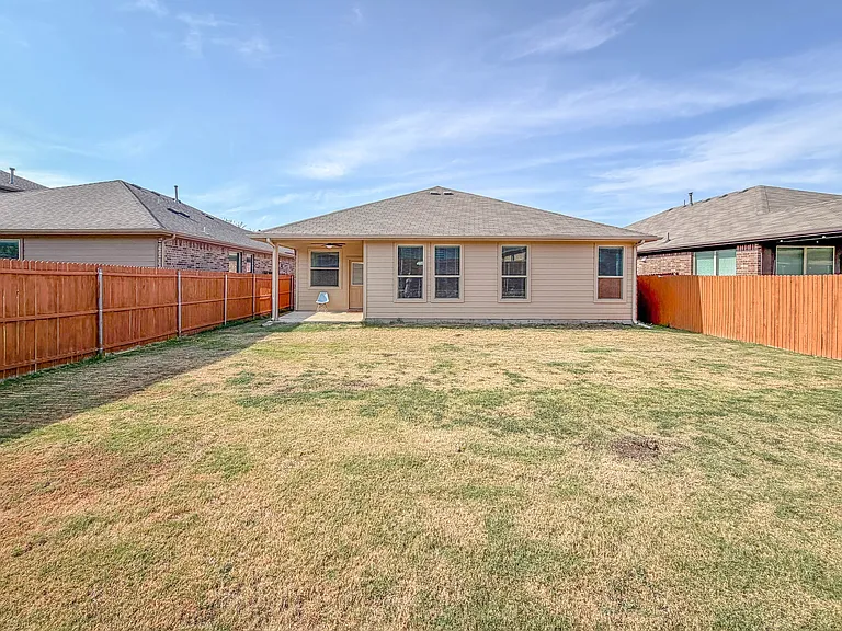 1117 Genola Dr — Photo 14