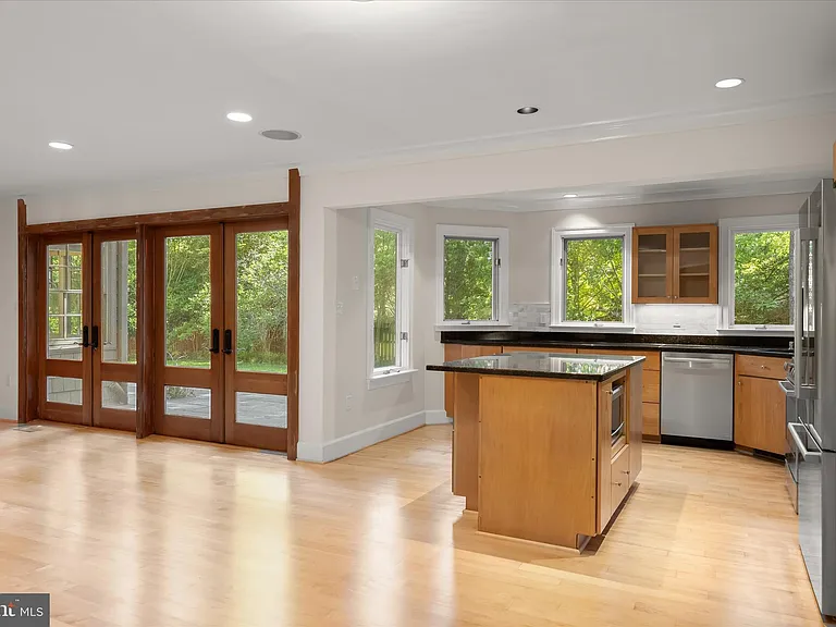 5104 Scarsdale Rd — Photo 13