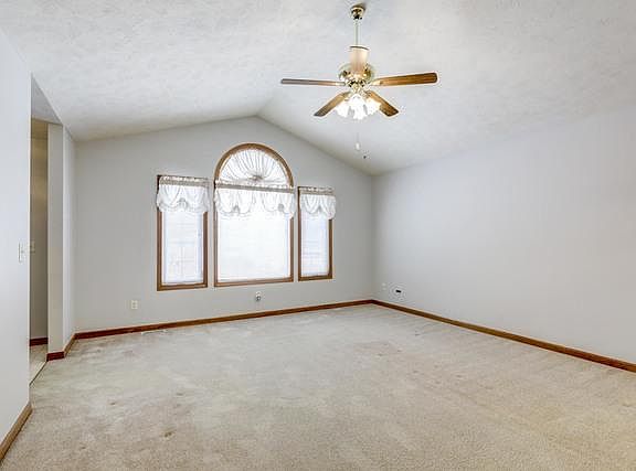 3rd image of 1309 Inglewood Cir #1309