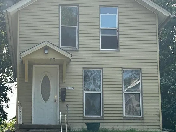 1115 E 14th St, Davenport, IA 52803