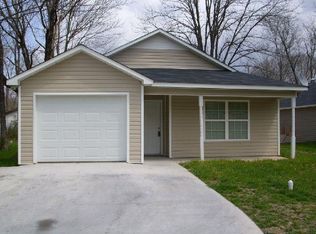 124 Adair St, Calhoun, GA 30701