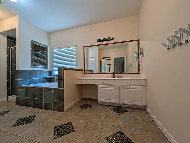 26803 Rockwood Park Ln — Photo 9