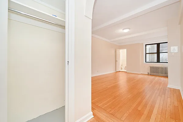 Rented by Living New York | media 10