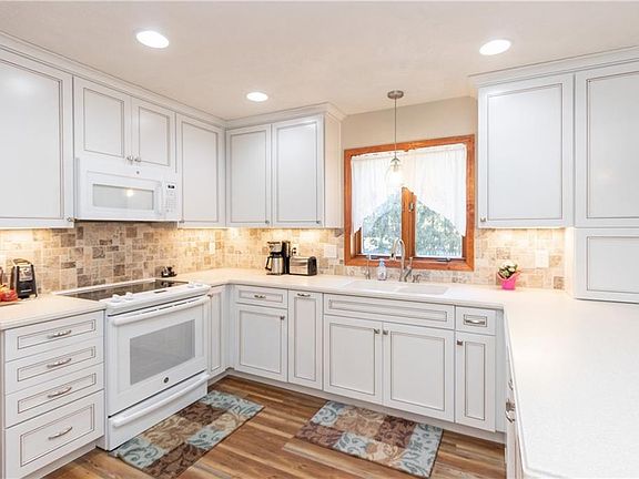 5th image of 6020 Brookshire Dr